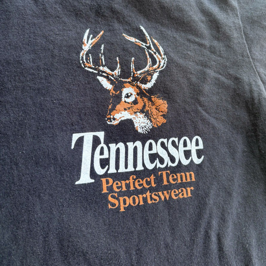 Tennessee Buck Black Retro Nature CROP